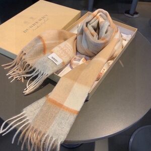 Burberry plaid scarf